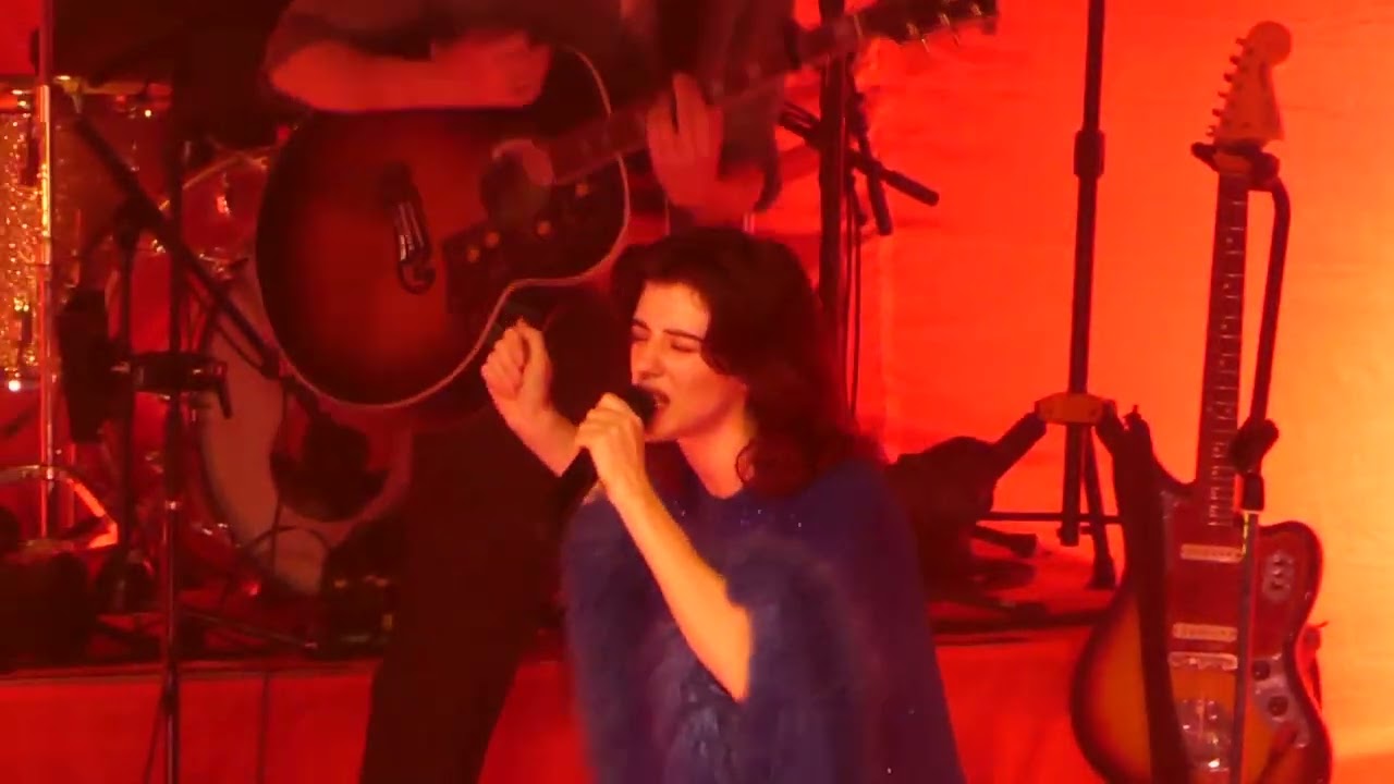 Sylvie Kreusch - Sweet Love (Coconut) - Live At De Roma - Borgerhout / Antwerpen - 25/04/2025