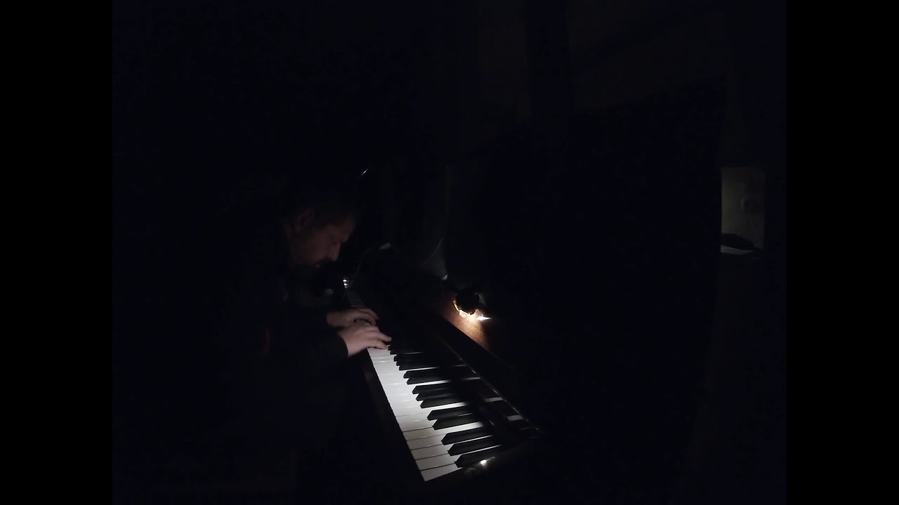 Almost black picture@myhome-Πιάσε απ'το χέρι τη ζωή-Ηλίας Μακρίδης (live piano instrumental)