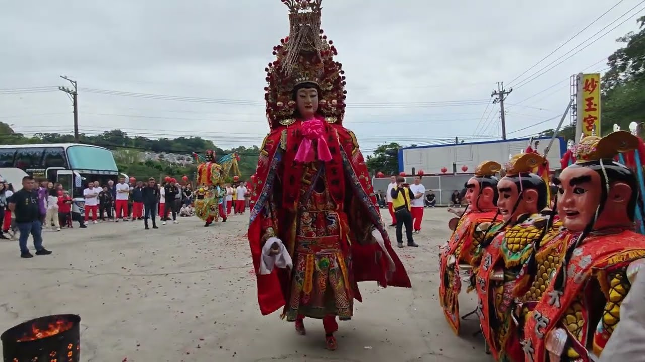 #全台唯一 #媽祖神將 對拜 親姊妹齊上陣 六尊#太子 齊上 #台中妙玉宮 #金山朝天宮 #乙巳年 #陣頭 #繞境 #女神 #文化 #淨爐手 #女將班 #天上聖母 #媽祖 #推薦 #少年 #少女