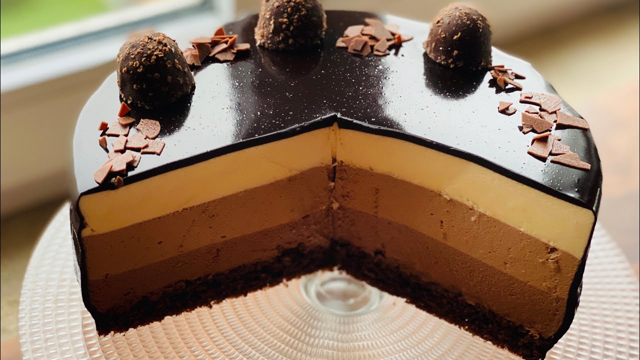 Gâteau 3 Chocolats avec Glaçage Miroir