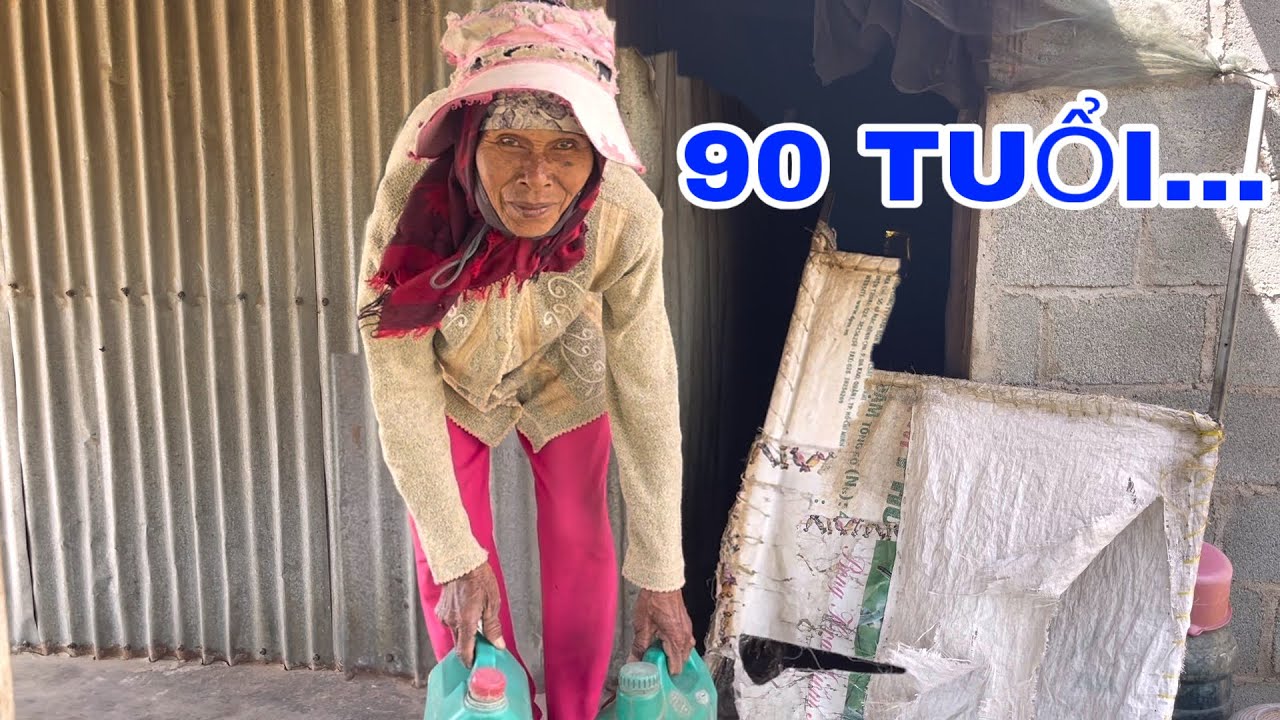 90 Tuổi… Vẫn Phải Gánh Nước Mỗi Ngày | Câu Chuyện Khiến Ai Cũng Lặng Người