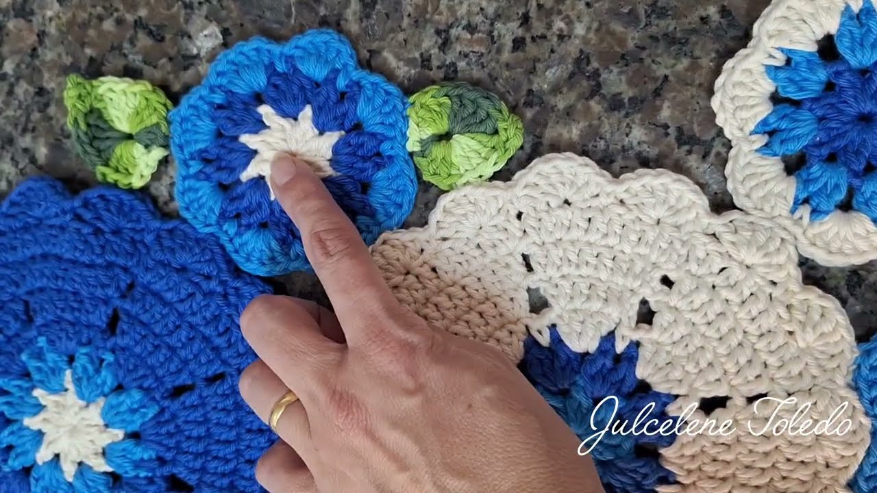 TRILHO DE MESA CORAÇÃO @JulceleneToledo 