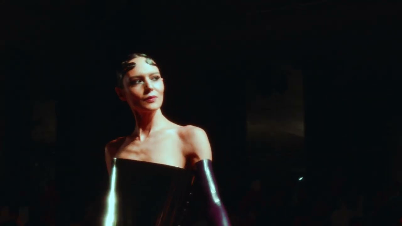 London Fashion Week JACK IRVING On|Off Feb 2022