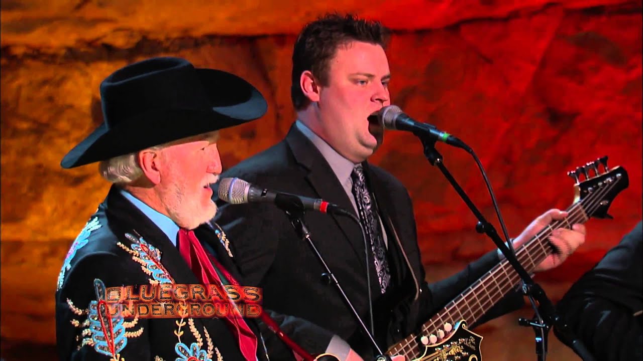 Doyle Lawson and Quicksilver - Blue Train (Live)