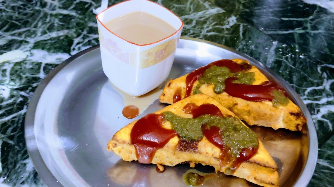 Tea time special bread pakoda