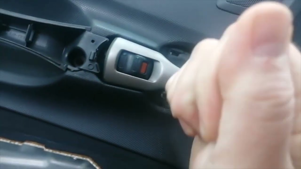 Toyota Auris How to Remove Door Panel