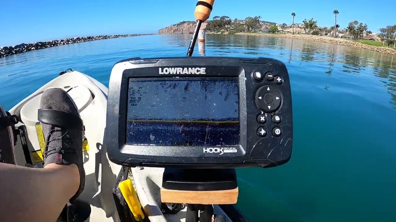 The Legendary Lowrance Hook Reveal Fish Finder - My Favorite Sonar - Demo