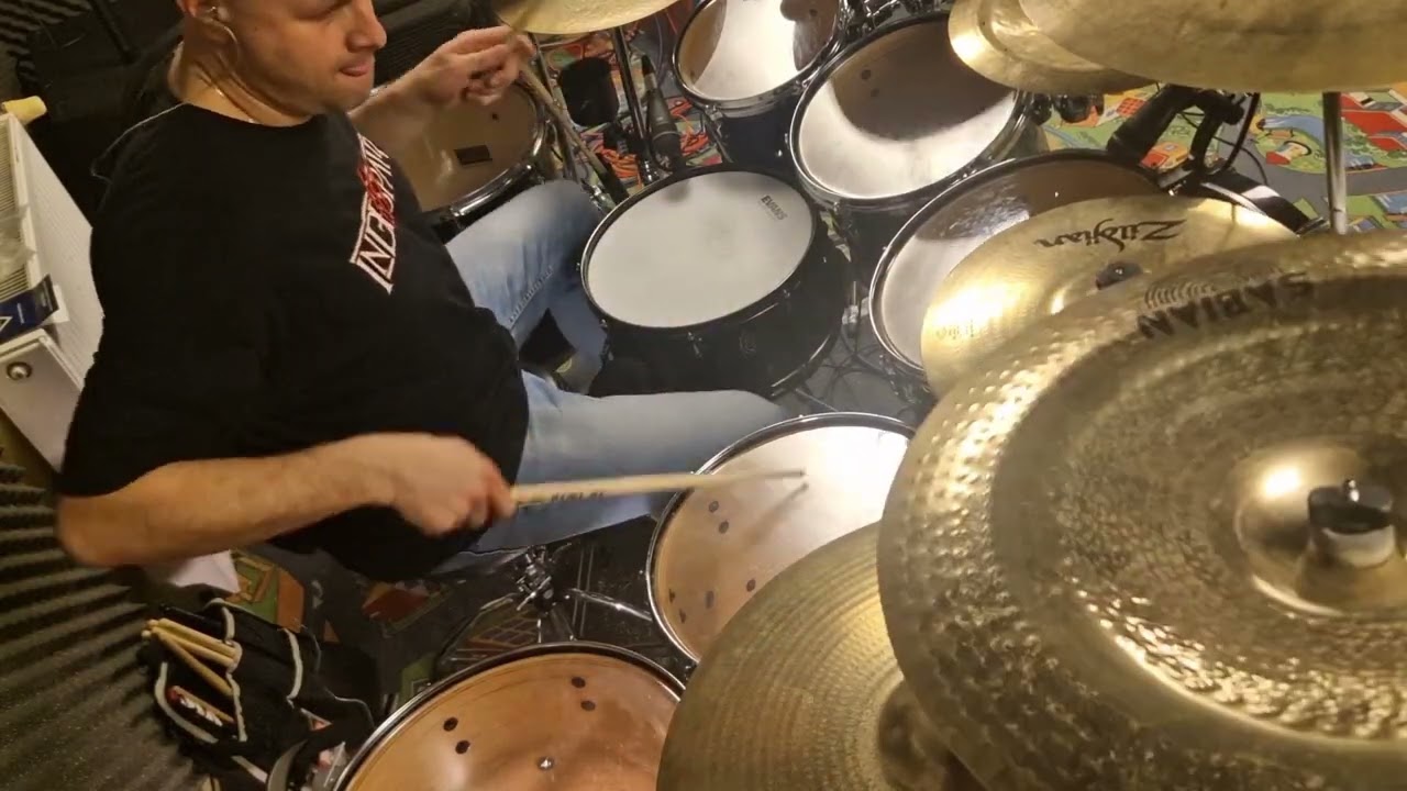 Fantom - Pan Nikt (drums only by Bone Breaker)