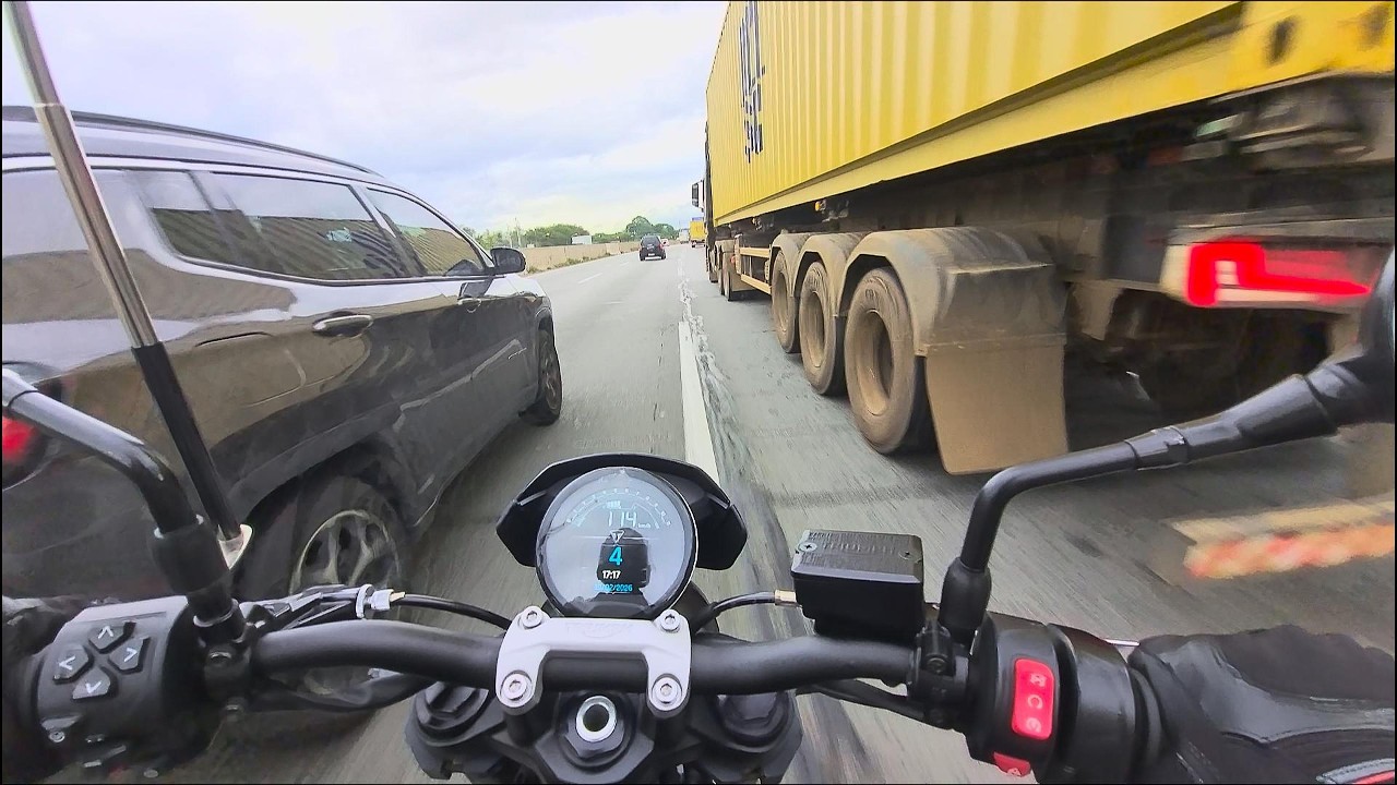 Voltando do trabalho de Trident 660 | | Transito #05