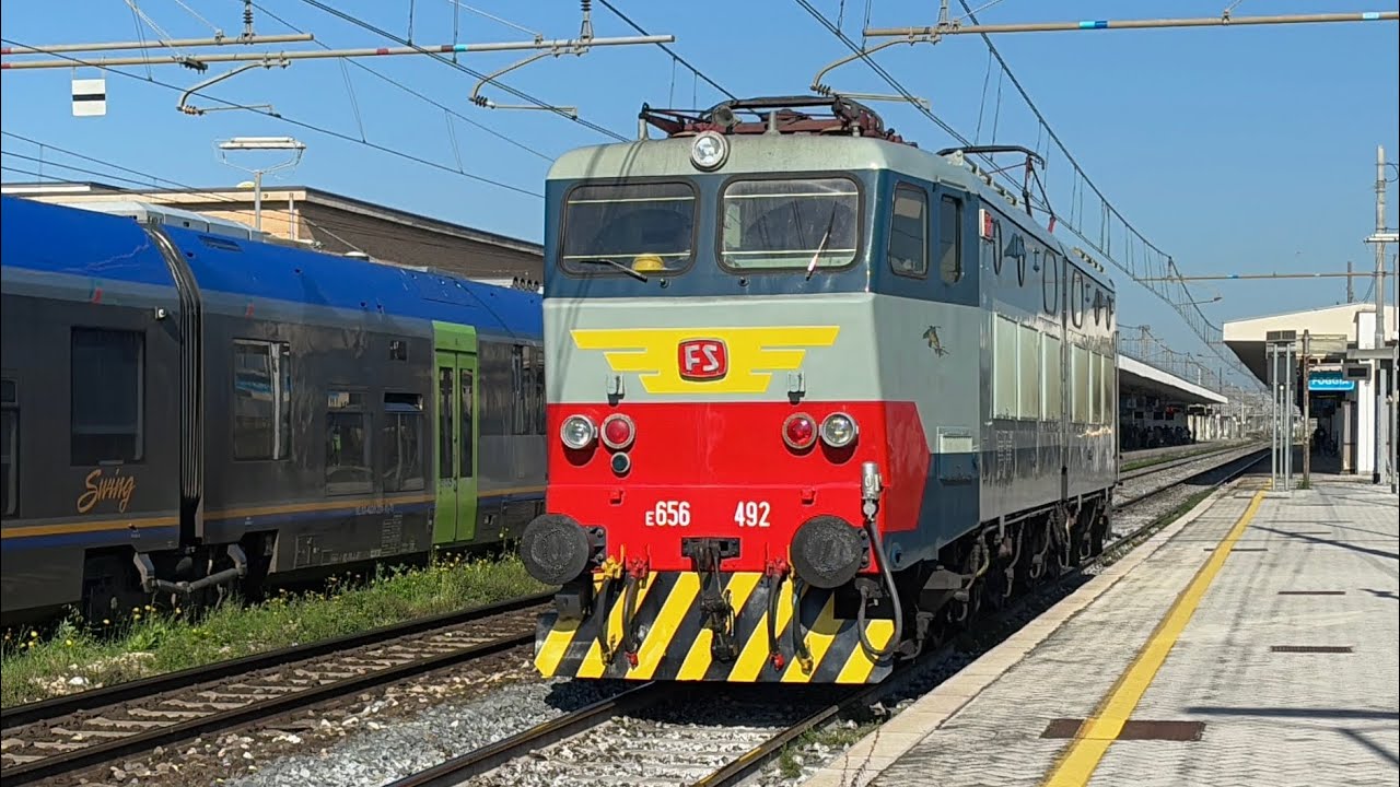 TRENI VECCHI E NUOVI DI OGNI TIPO IN ARRIVO E PARTENZA A FOGGIA! E656 FS, ATR220 & NUOVE LIVREE!