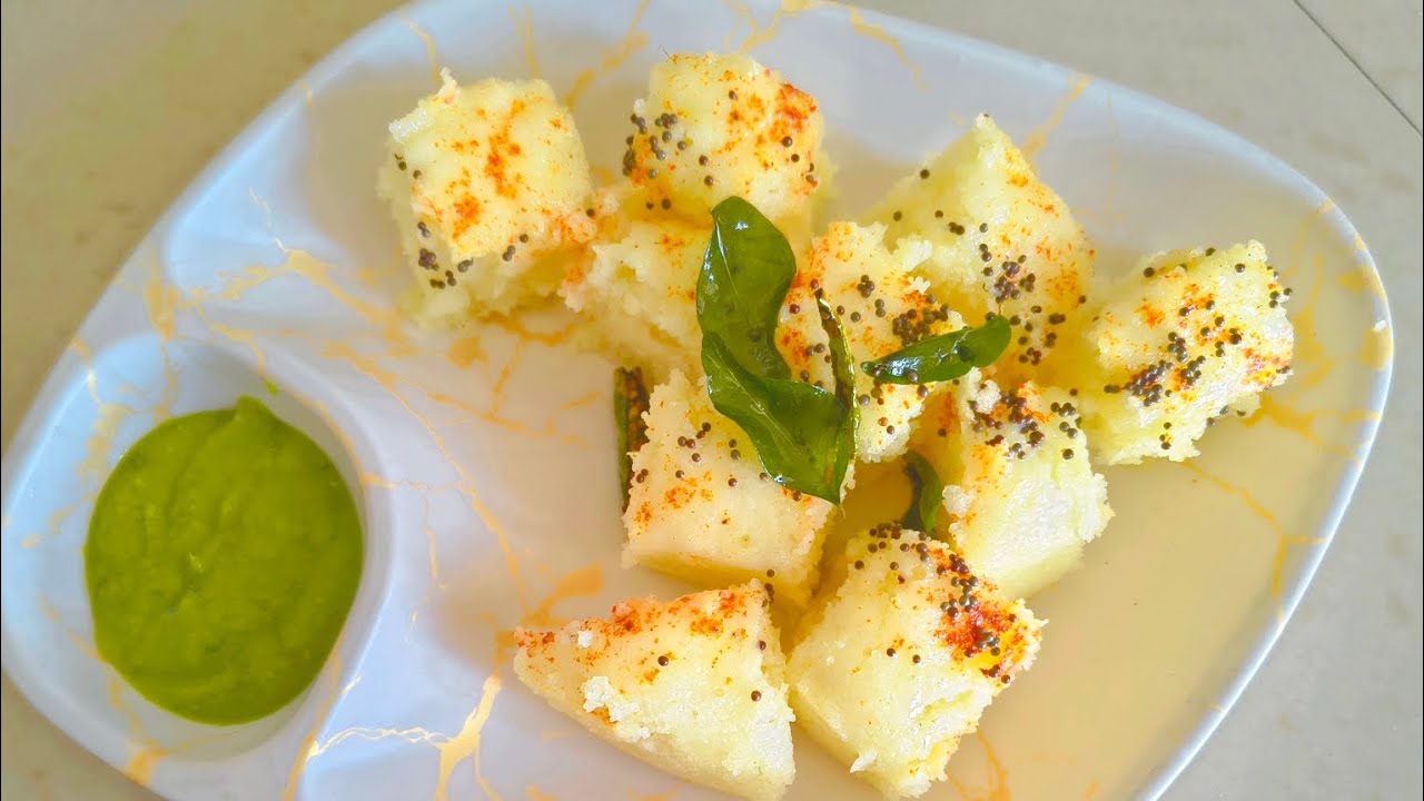 Ghar per banaya healthy Suji. Dokala 