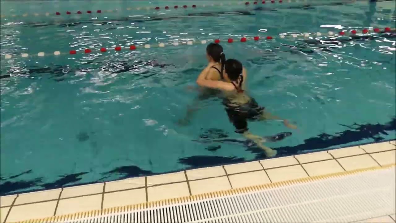 Die kombinierte Übung - praktische Prüfung Rettungsschwimmer