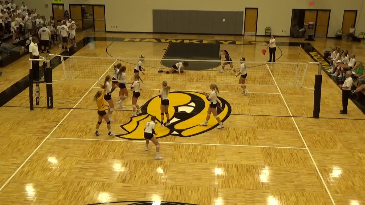 AJ Ediger Middle Hitter