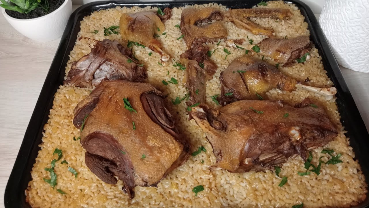 Tave me oriz ne furre me mish rose//riso in forno con carne di anatra