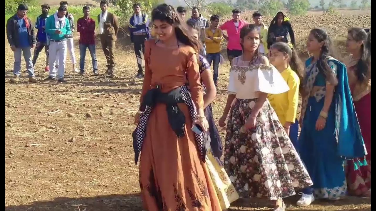 Ubhi Re Payari Rongali | ઉભી રે પોયરી રોગાલી | Best Adivasi Dance Video Song |Adivasi Music Official