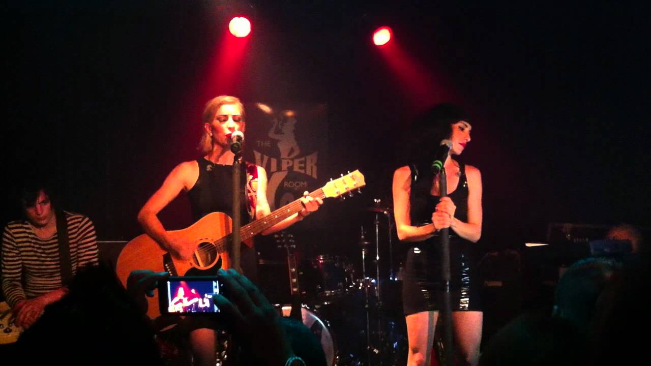 "Let Me Out" The Veronicas at the Viper Room 2011 NEW MUSIC