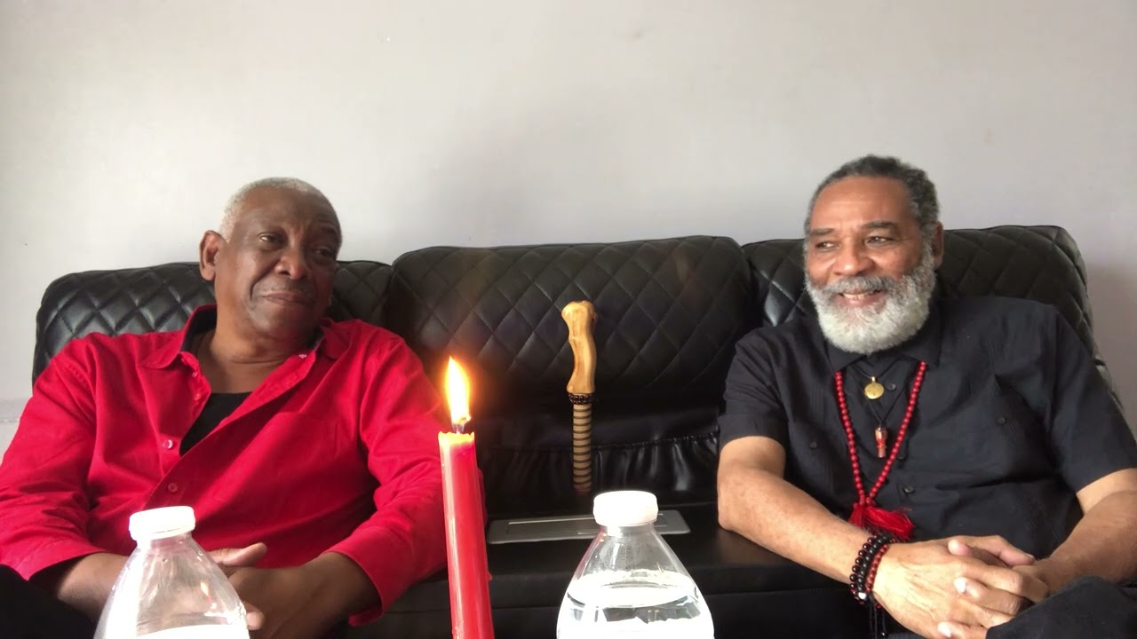 &Eacute;n&egrave;ji Souv&eacute;r&egrave;nt&eacute; &eacute; &Eacute;n&egrave;ji Init&eacute; lakay Aysyen &eacute; P&egrave;p Aysyen an. Ti Koz&eacute; VODOU-CHRISTOS.