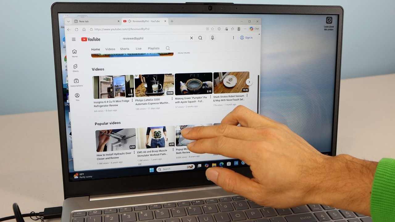 HP 15.6 Inch Touchscreen Laptop w/13th Gen Intel i7-1355U and 16 GB RAM (FD0127DX) Review