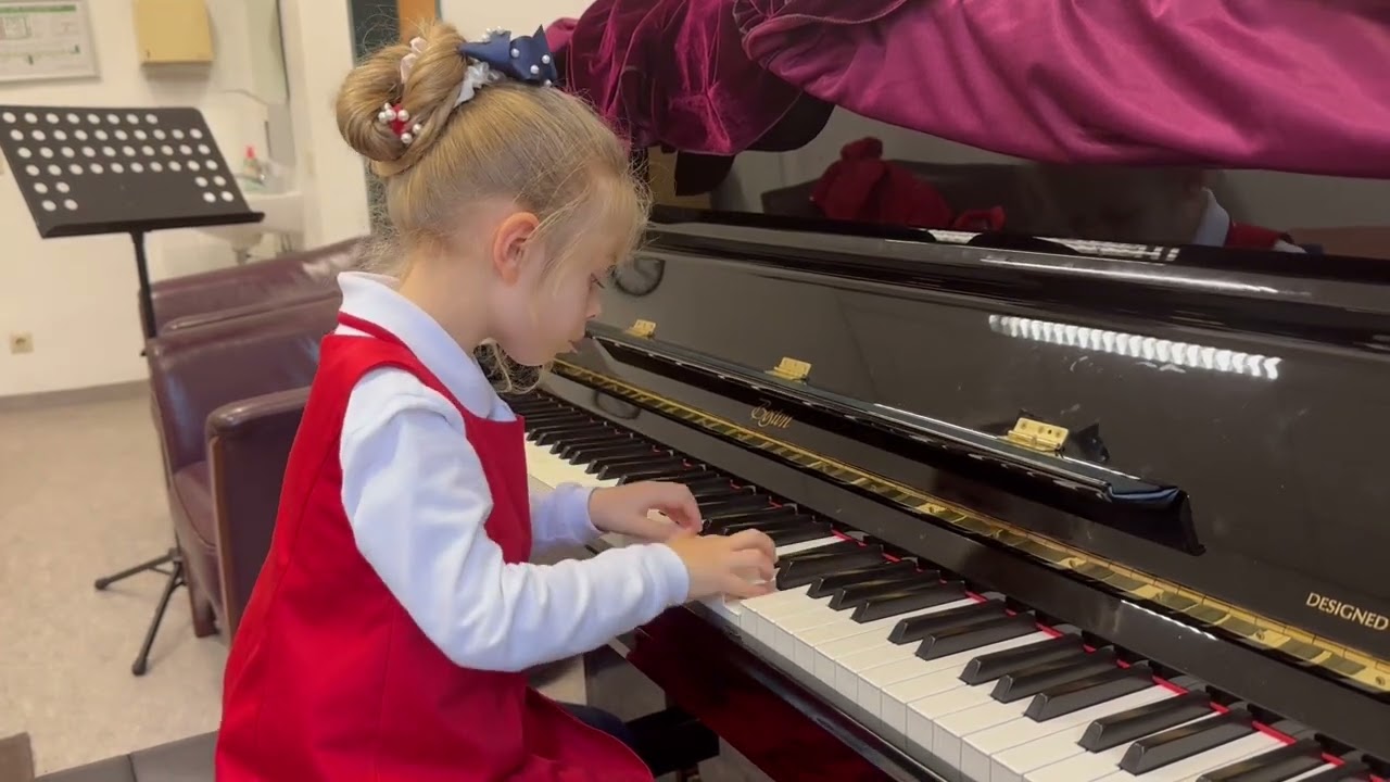 Maria Nicole Bresciani, Gold Prize, Chopin Avenue Int. Piano Competition 2025. Bach Invention No 13