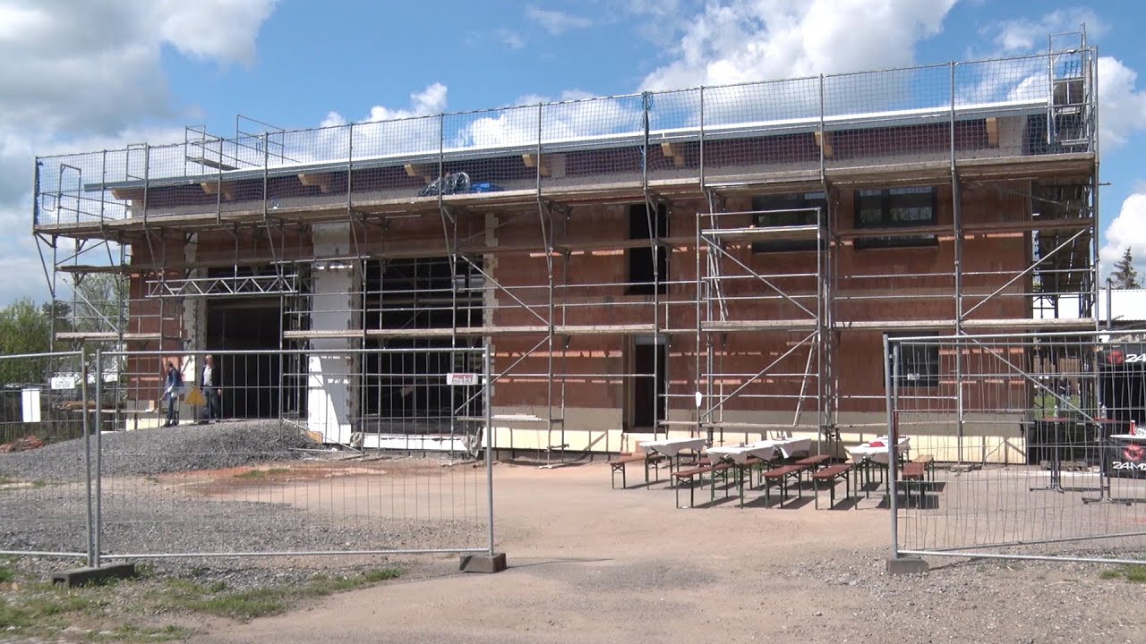 PUNKTum Richtfest neues Feuerwehrhaus in Volkstedt