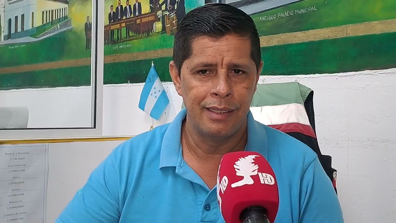 CARLOS MANCIA JEFE DE LA OFICINA DEL MEDIO AMBIENTE DE LA MUNICIPALIDAD DE SANTA BARBARA.