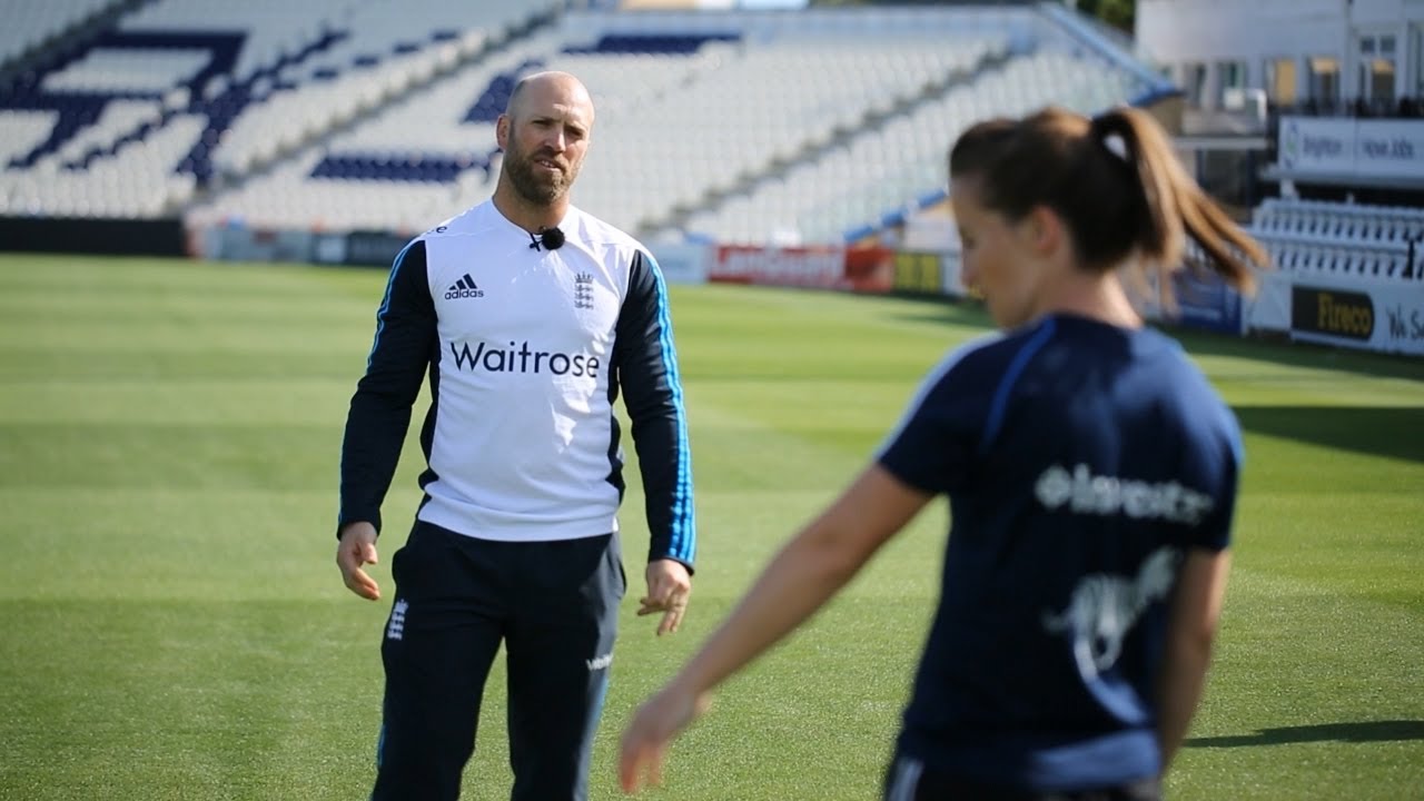 England Cricket meets England Hockey - Matt Prior and Maddie Hinch train together