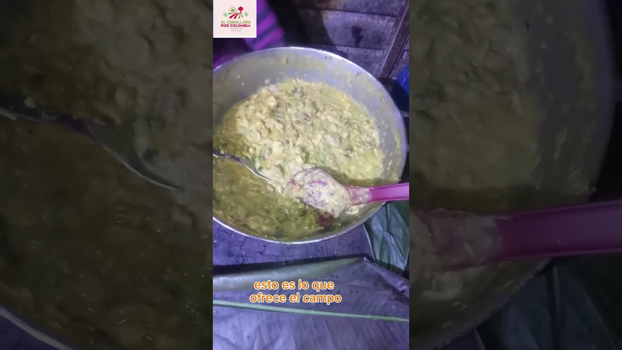 preparando las ayacas o tamales