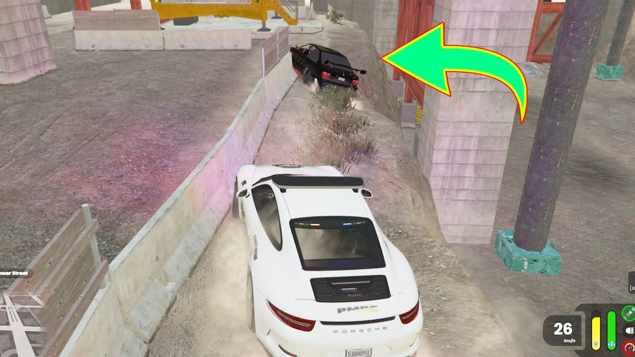 O CARA TENTOU DERRUBAR O ZUMANS KKK ESSE FOI CORAJOSO  ! FUGA DO ZUMANS NO GTA FIVEM