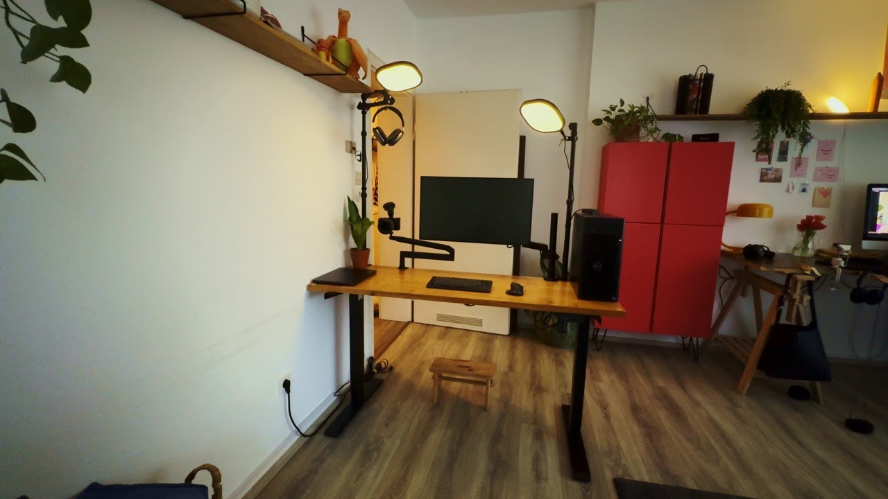 DREAM Youtube Productive Desk Setup for 2025 / Minimalist Engineering Workstation