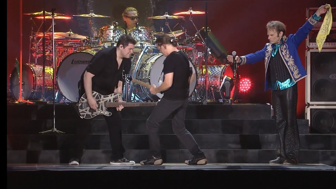 Van Halen - You Really Got Me (Live at the Tokyo Dome 2013) [PROSHOT]