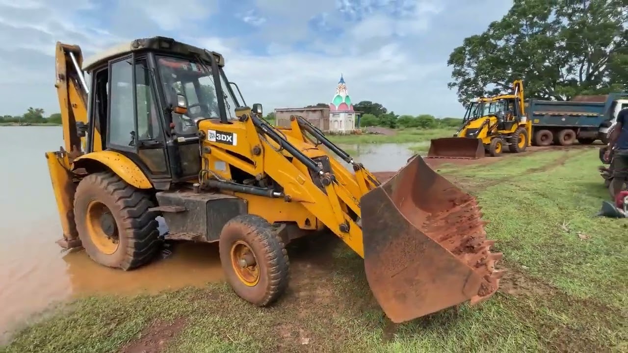 Washing with Fun JCB 3dx Eco   Kirlosker JCB Backhoe and Tata Truck Washing in Village Pond