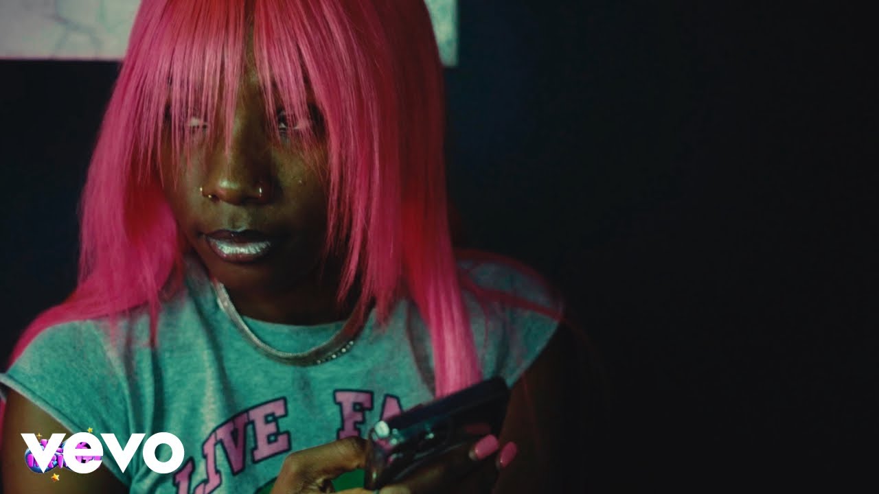 ItGirl - REDSETGO (Official Music Video)