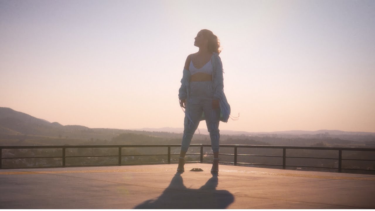 Ana D'Abreu - Grita (Clipe Oficial)