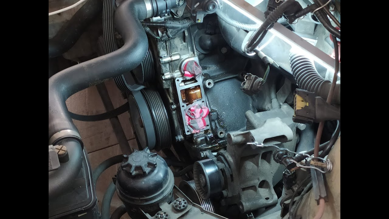 BMW E46 318i M43TU 機油芯座滲漏油維修(0108) BMW E46 Oil Filter Housing Gasket Replacement