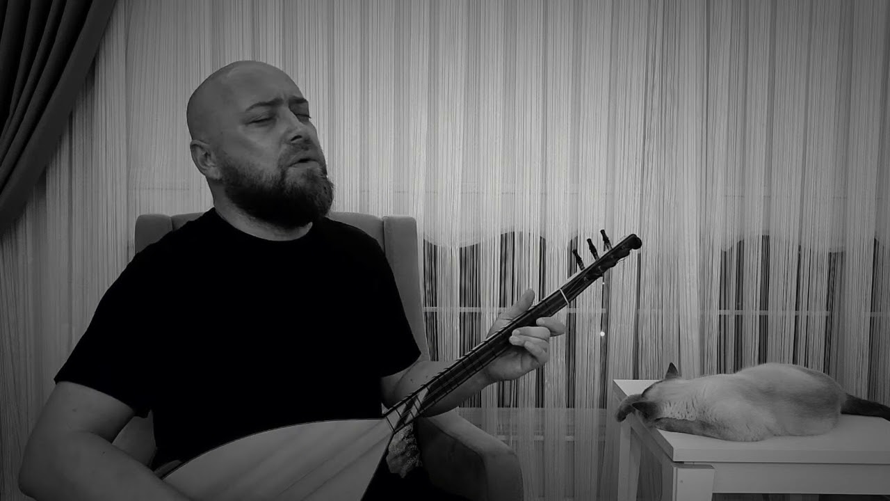 Çiçekten Harman Olmaz | Malatya Türküsü | Bağlama & Canlı İcra | Kedi Dinleyicili 🐾| MHMTGRBZ