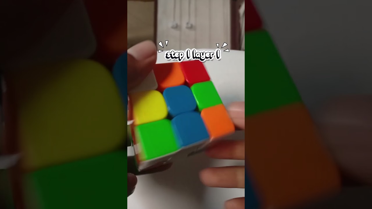 Step 1 menyelesaikan rubik 3x3