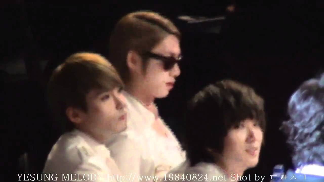 [Yesung Fancam] 101209 SJ Various Whispering ^^; Moments @ GDA