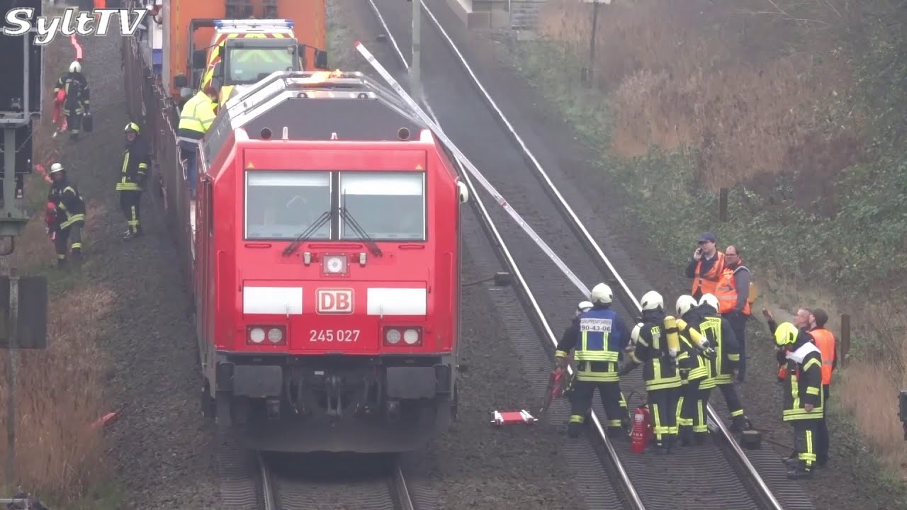 Eine brennende Lok des Autozug Sylt Shuttle blockierte heute lange die Strecke Sylt - Festland