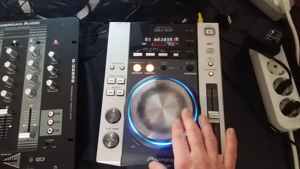 Pionner CDJ200 & American Audio Q-D6SRS