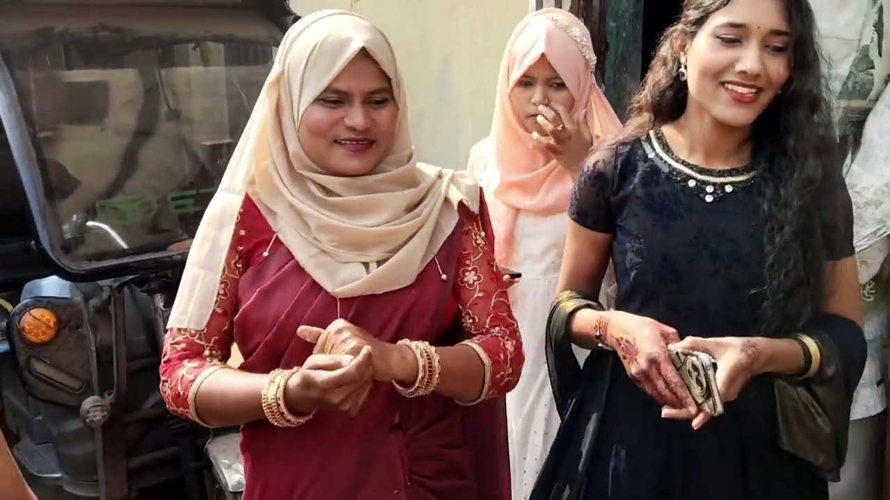 গ্রামের হলদির পর ভোজ খেতে যাচ্ছি | SIR আর ভুল ছুটকির মজার একটিং