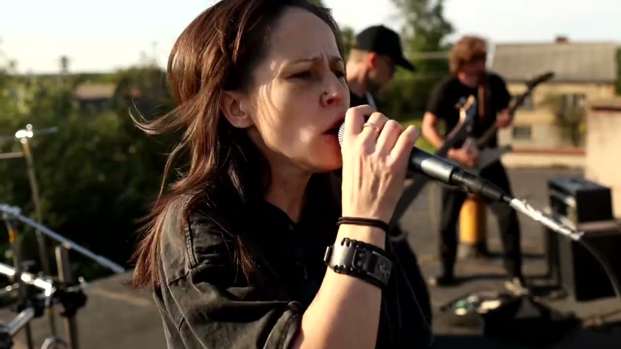AntiStar-DOKĄD ZMIERZA ŚWIAT 