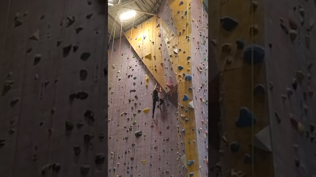 Урок по катерене в НСА - на стената