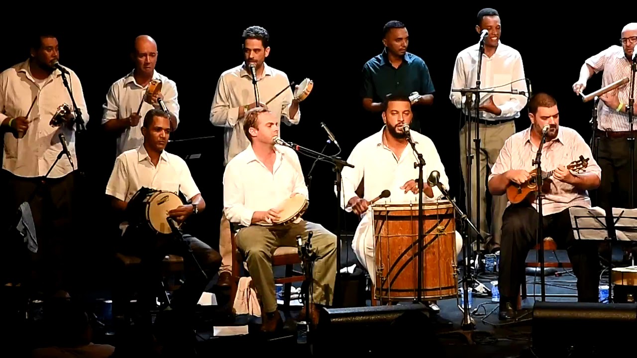 A cabrocha é bela / Terreiro Grande / Toma o lenço verde | Glória ao Samba