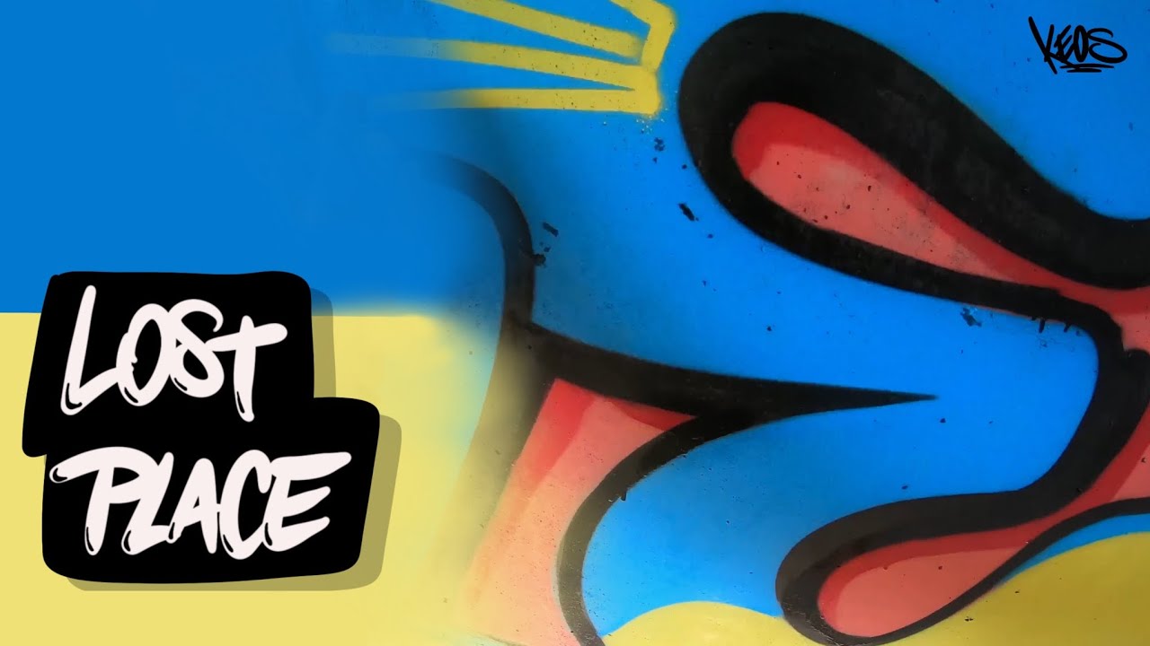 BLUE-YELLOW Graffiti in a Lost Place