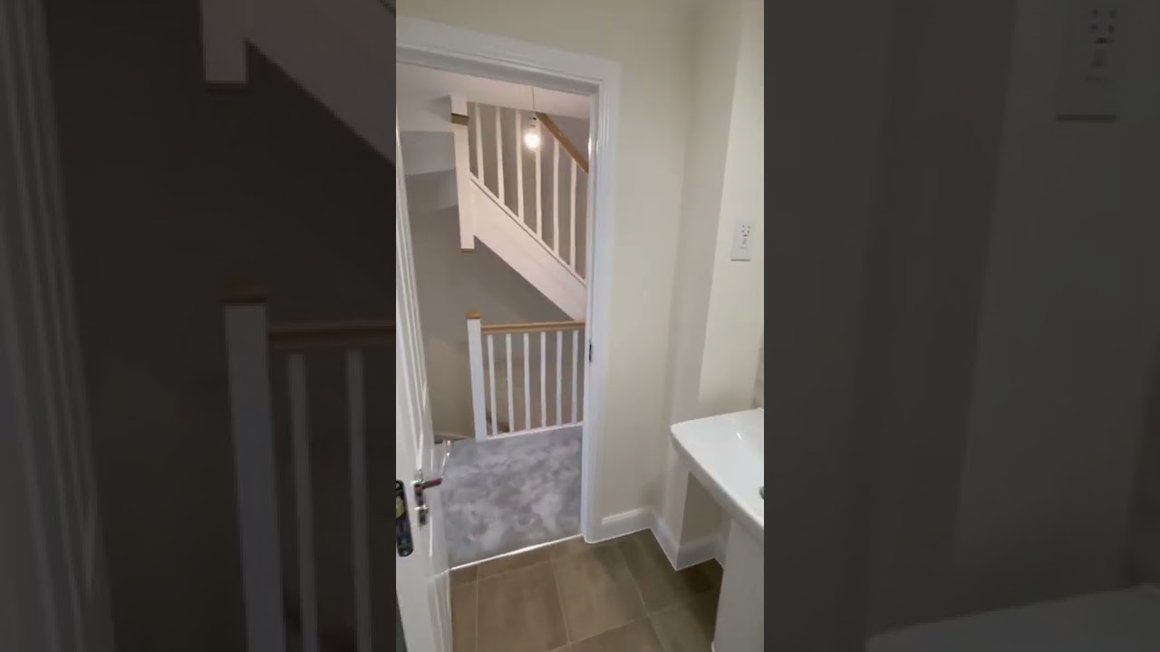 Barratt homes - Hythe model - Fairfields, Milton Keynes - 4 bedroom semi-detached house