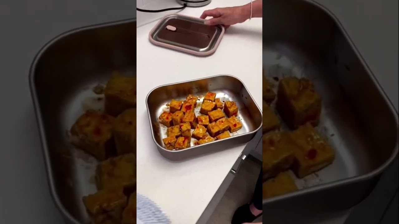 A stainless steel container you can microwave! 😱 Your work lunch just good cooler!