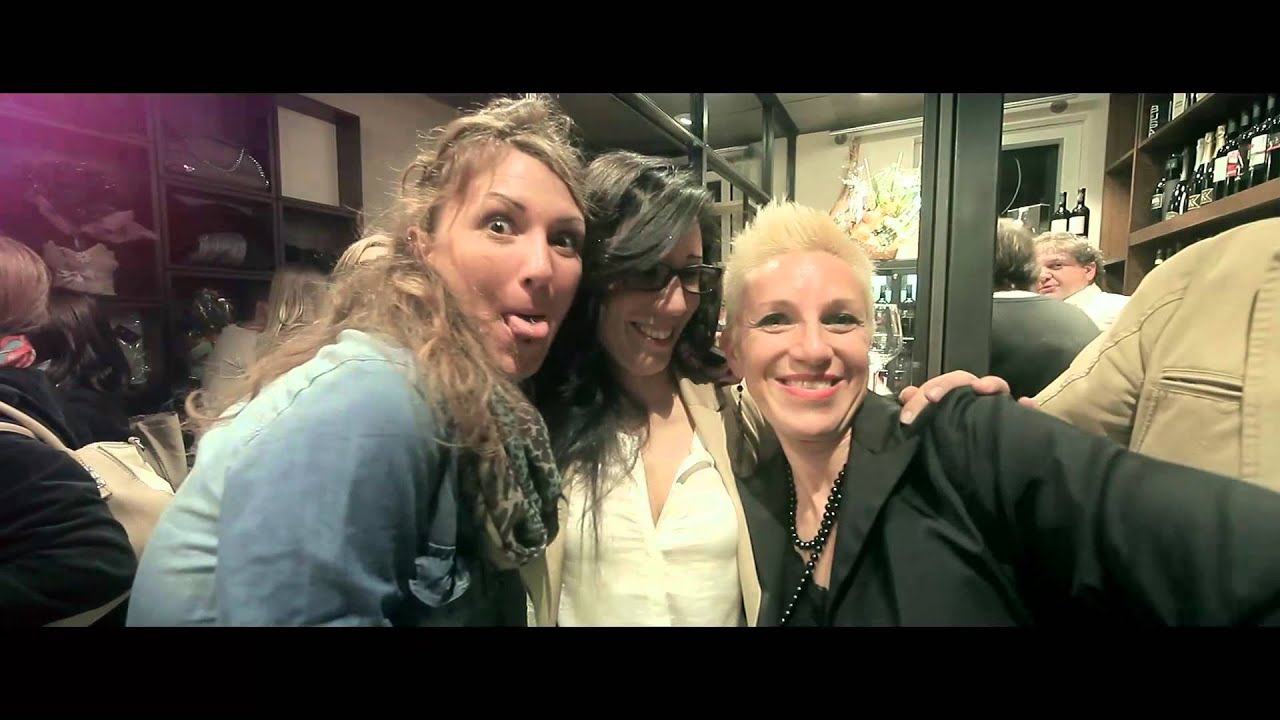 Caffe Vatta Open lights3