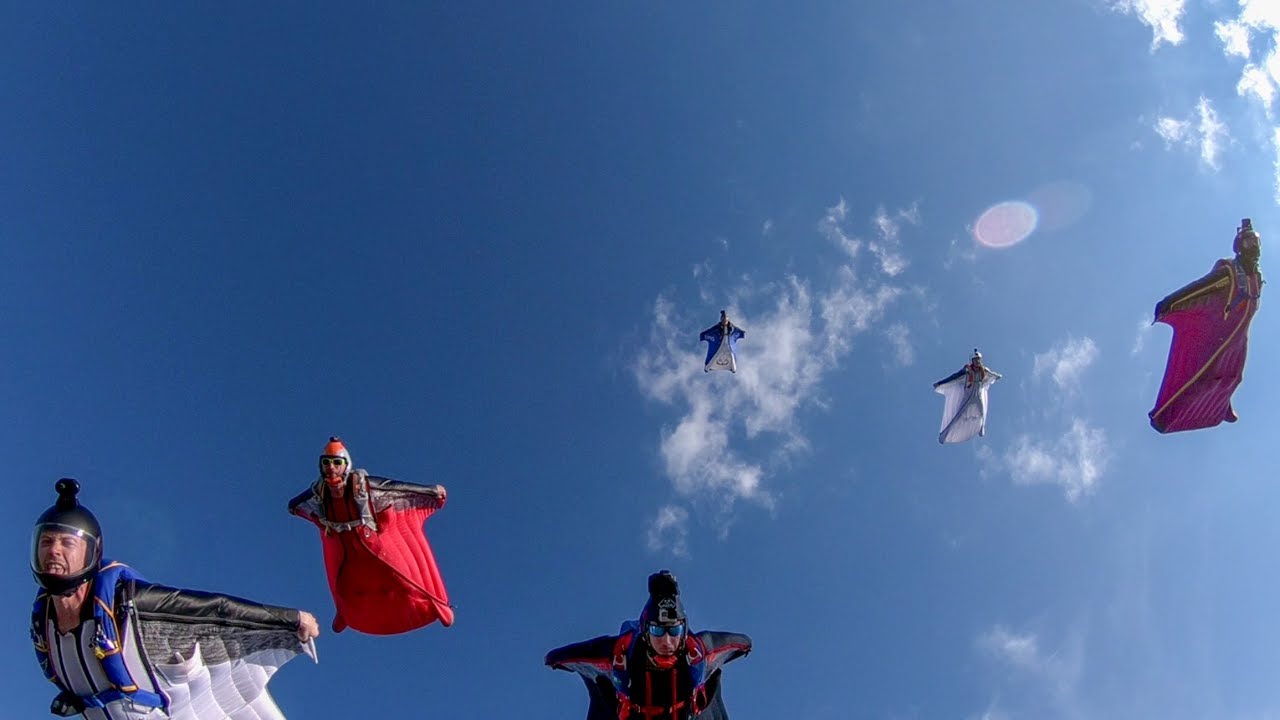 Jump 518 - 7 way wingsuit vertical stack EXT