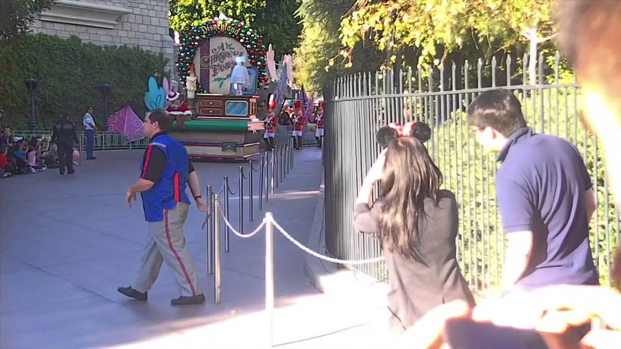 DISNEYLAND CHRISTMAS FANTASY PARADE 11/26/2011 2