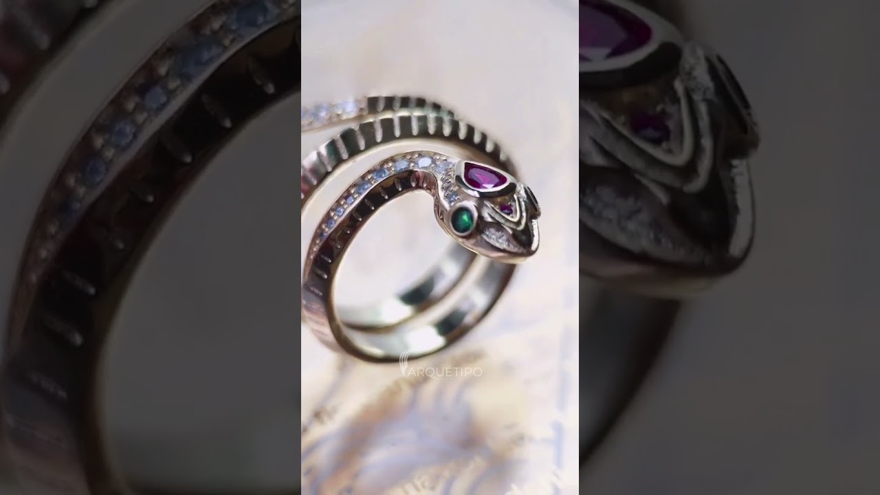 Anel Serpente em Ouro 18K  Coleção Cobra Mística da Arquétiposhop.com.br inspire transformação!